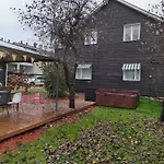 Quiet Private Room In Shared Home - Yksityinen Rauhallinen Huone Kodissa- 15Min To City